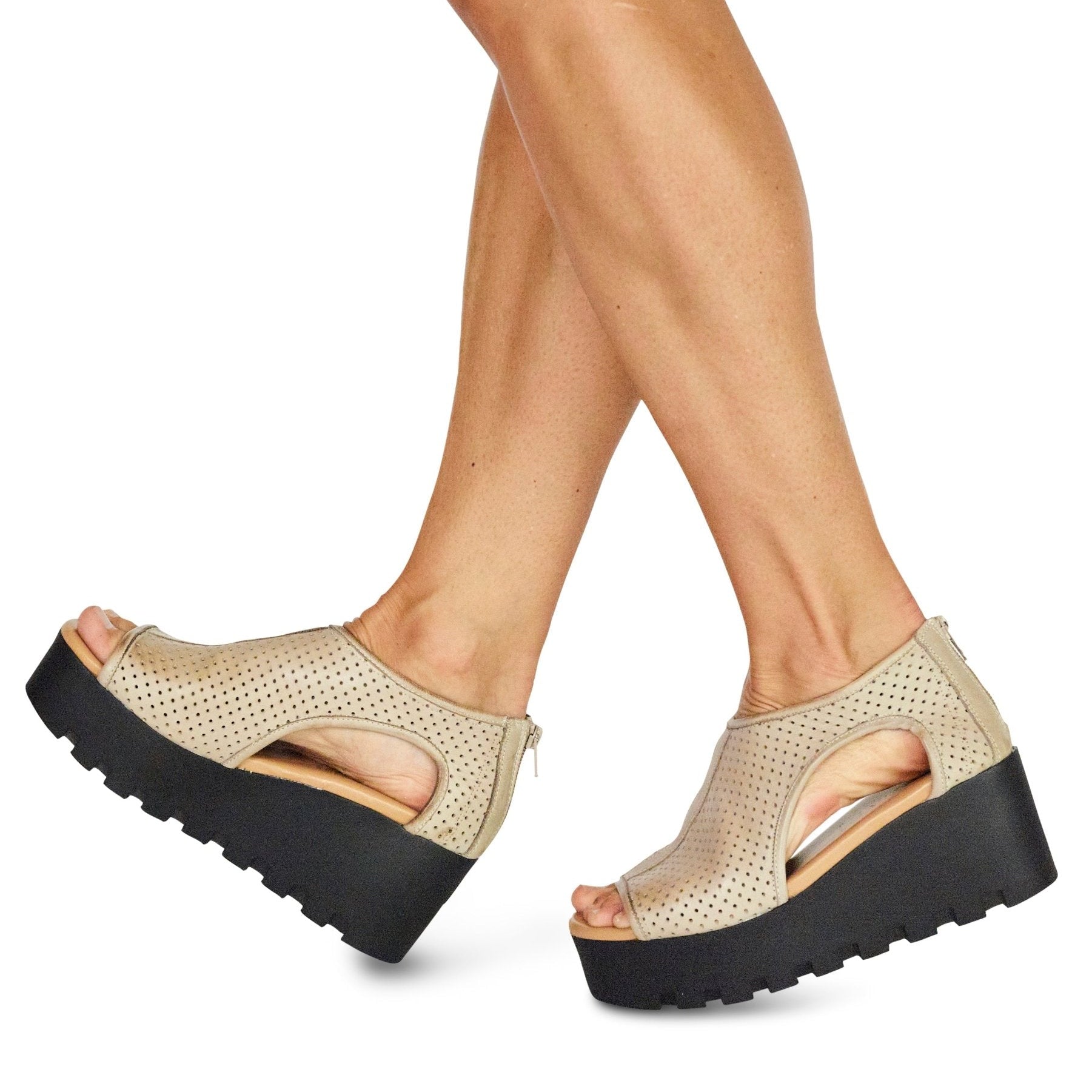 Aubrey - Chattanooga Shoe Co.EthemNoccio (beige)