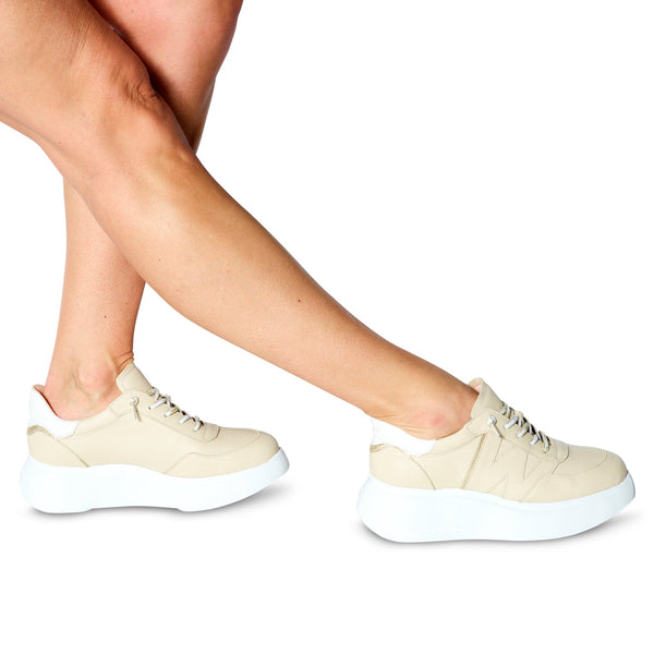 Shops witte sneakers platform