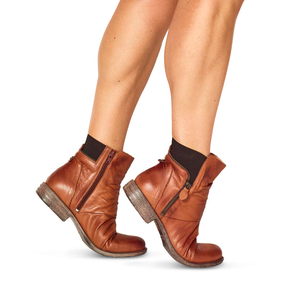 Miz Mooz Louise Ankle Boot – Chattanooga Shoe Co.