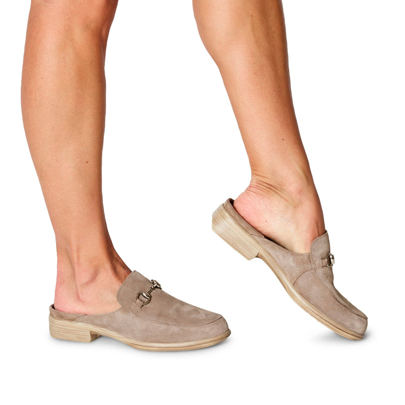 Halny - Chattanooga Shoe Co.NaotAlmond (beige)