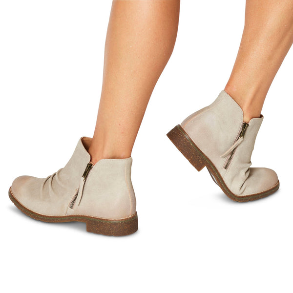 Mila - Chattanooga Shoe Co.AetrexLB302Taupe (beige)