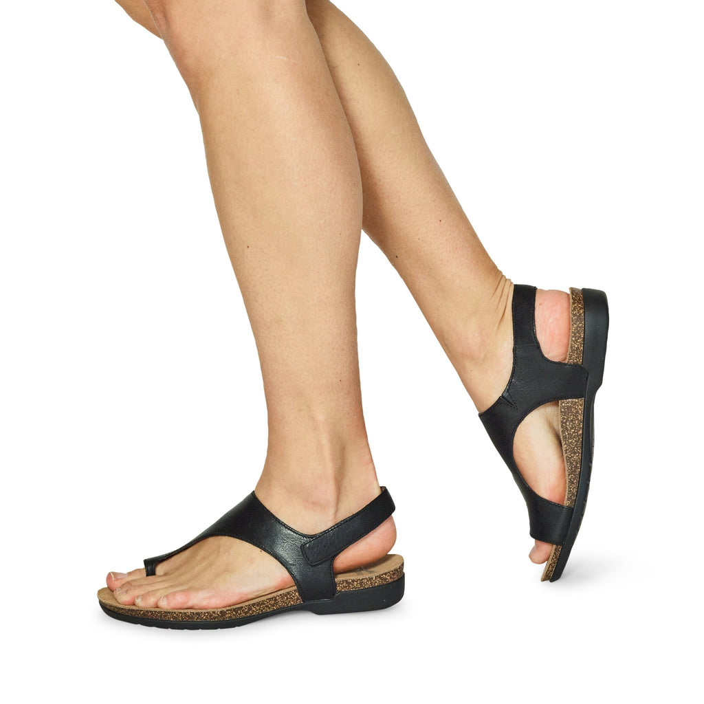 Dansko sandals outlet 39