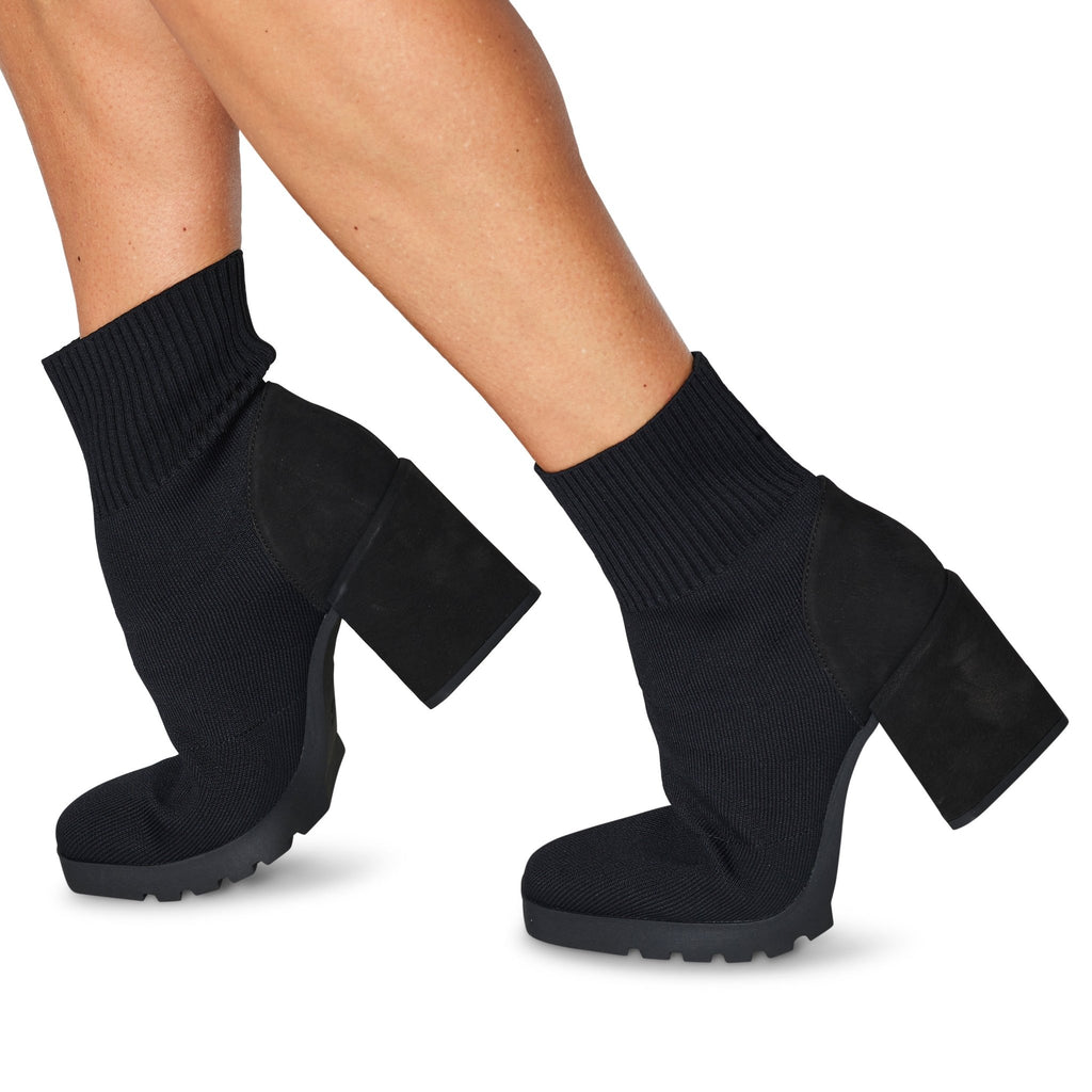 Size 8 Women's / 38 EU See by Chloe Eileen Block Heel Ankle